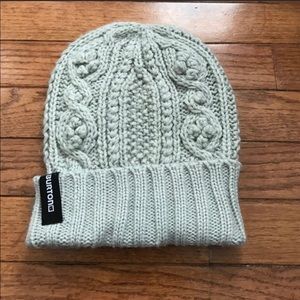 Burton’s women’s snow hat EUC
